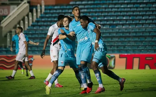 Fortaleza bate Ferroviário Copa do Nordeste