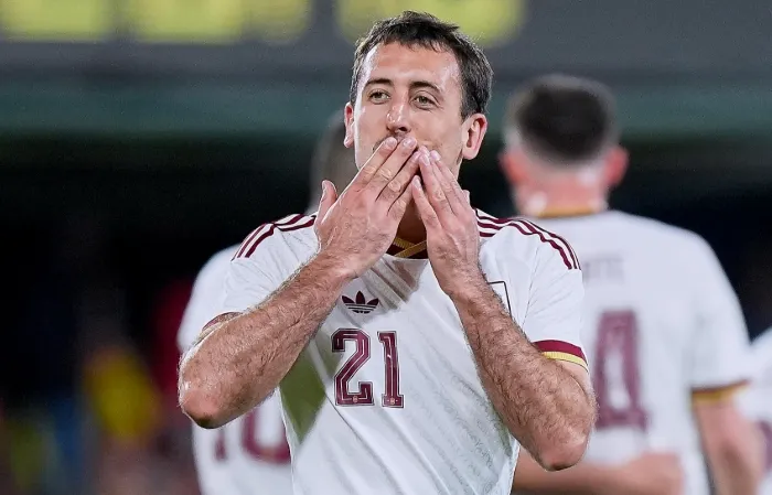 Oyarzabal brilha na vitória da Espanha