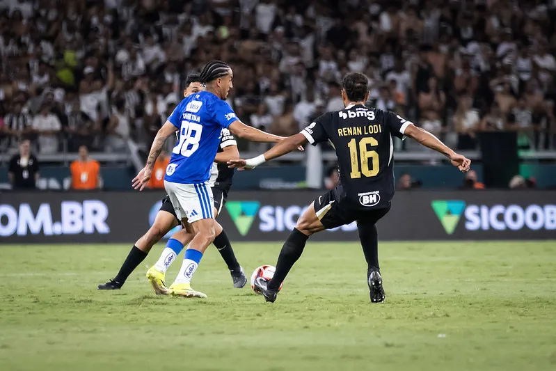 Súmula da final do Mineiro registra 23 expulsões após confusão