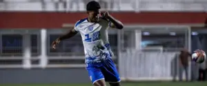 Lateral Vinicius estreia no profissional do Avaí-SC com gol na Copa Sul-Sudeste