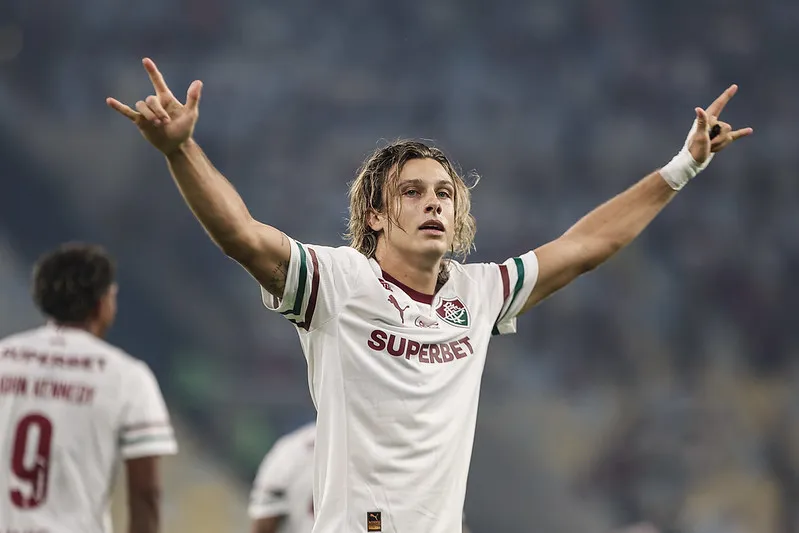 Vasco bate fluminense nos acrescimos 3