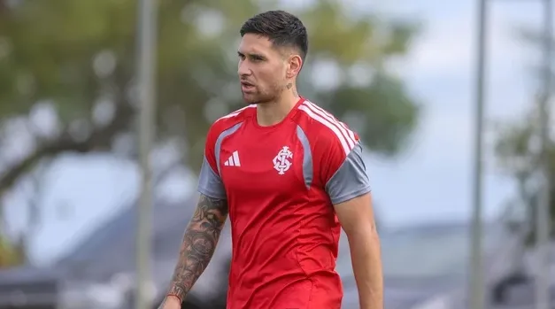 Internacional afunda na tabela e Villagra segue sem espaço