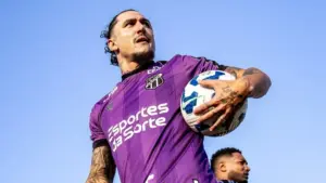 Vina é flagrado em confusão após final entre Ceará e Fortaleza