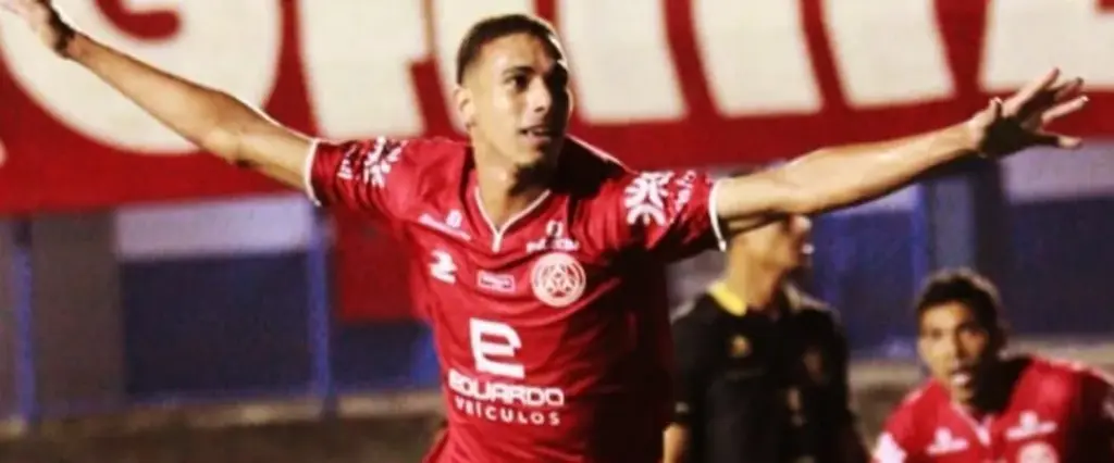 Juventude acerta a contratação de lateral-esquerdo do Anapolina