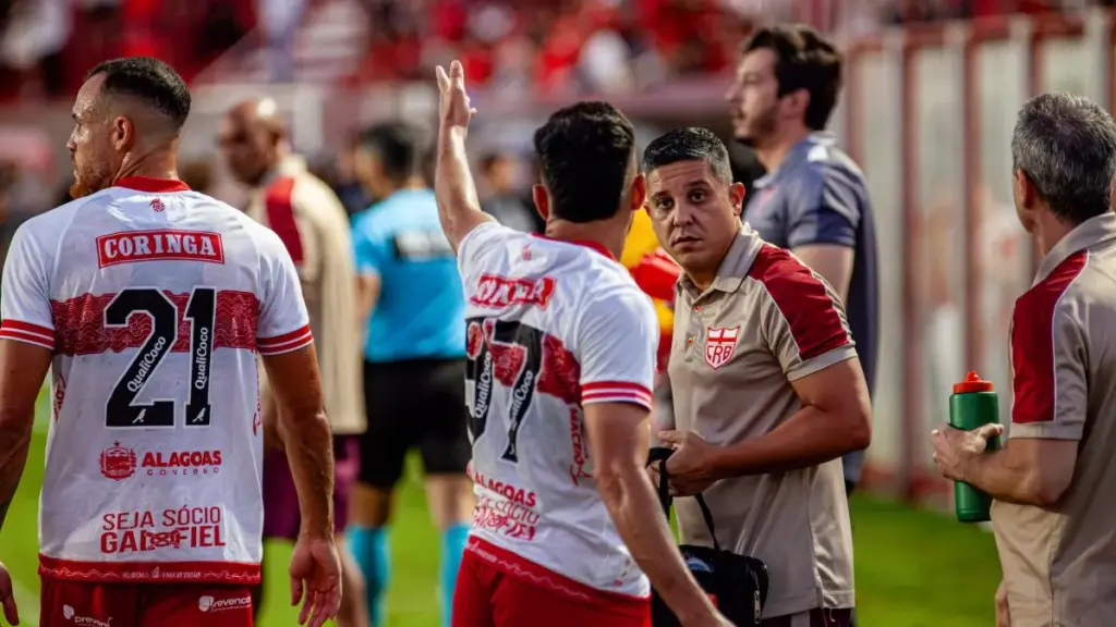 Vila Nova-GO 2 x 2 CRB-AL - CRB empata nos acréscimos e frustra Vila na estreia da Série B 2 crb vilanovaa serieb2