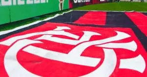 Flamengo busca recorde histórico contra o Corinthians