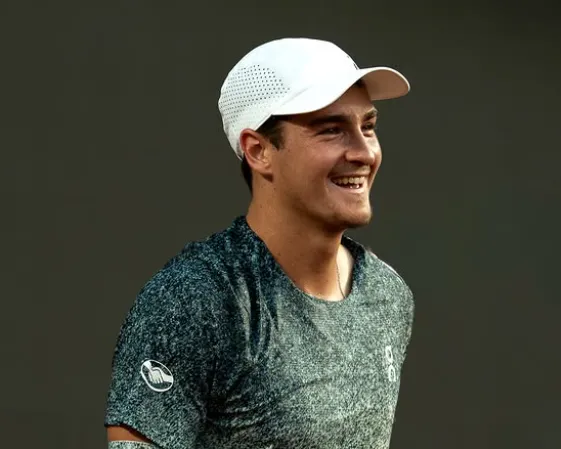 Fonseca celebra ritmo agressivo: 'Qualquer tenista quer enfrentar os melhores'