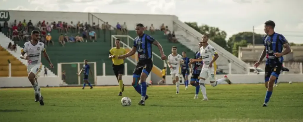 TOCANTINENSE: União Araguainense e Tocantinópolis vencem e largam na frente nas semifinais