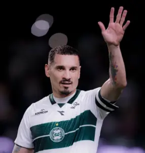 Invicto fora de casa, Maicon projeta duelo do Coritiba contra o Mirassol