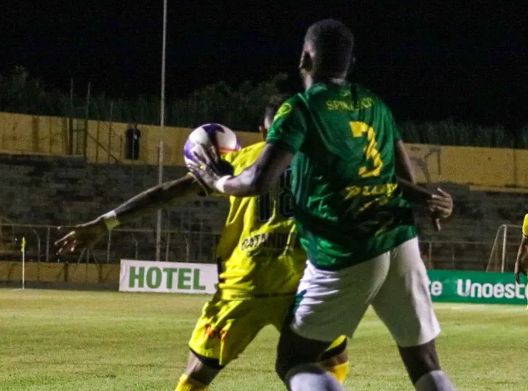 Duelo terminou sem gols (Foto: Reprodução / Catanduva)