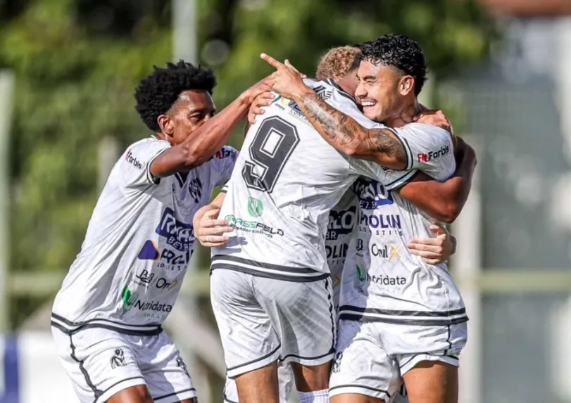 Itapirense 0 x 3 EC São Bernardo - Cachorrão soma três e encaminha vaga na Série A3