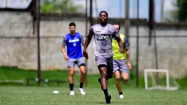 lateral rescinde com a ponte e rifa uniforme do titulo