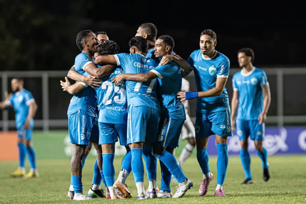 Manaus (4) 0 x 0 (5) Londrina - Tubarão elimina Gavião na Copa do Brasil