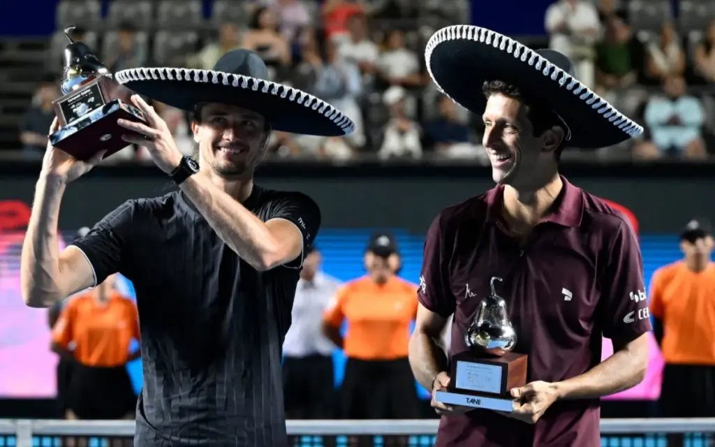 Após vencer com João Fonseca, Marcelo Melo é campeão do ATP 500 de Acapulco ao lado de Zverev