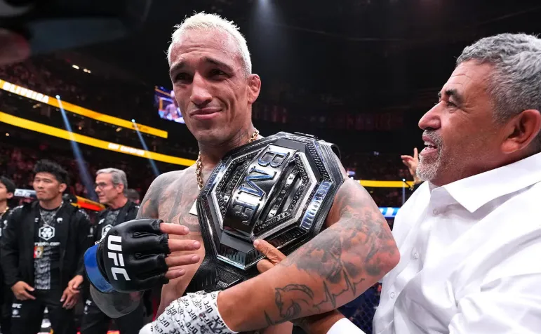 UFC 326: Charles do Bronx vence e é o novo campeão dos peso leve