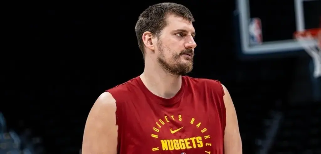 Nikola Jokic brilha em vitória dos Nuggets sobre os Rockets