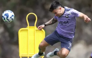 Artur chega ao São Paulo como confirmação do respaldo a Roger Machado