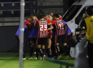 BRASILEIRÃO: São Paulo segue na ponta, seguido pelo Palmeiras