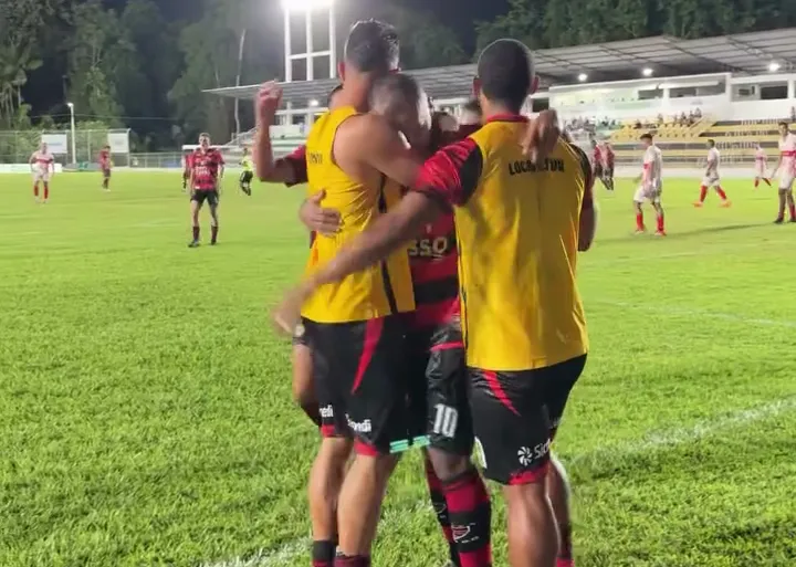 AMAPAENSE: Trem vence e afunda Cristal na lanterna