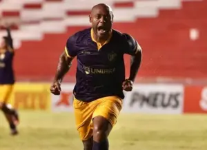 COPA DO NORDESTE: Retrô e Fortaleza seguem 100%