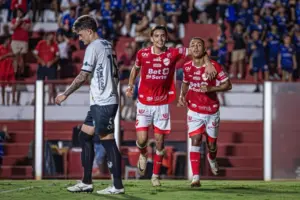 Vila Nova 2 x 1 Atlético-GO - De Virada, Vila vence a primeira