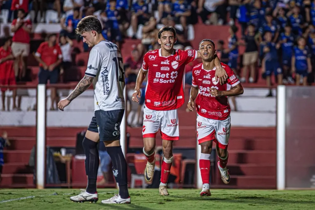 Vila Nova boa vantagem Operário-MS intervalo