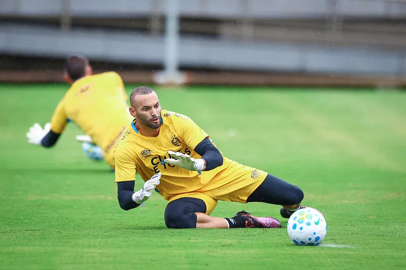weverton celebra primeiro titulo pelo gremio 1