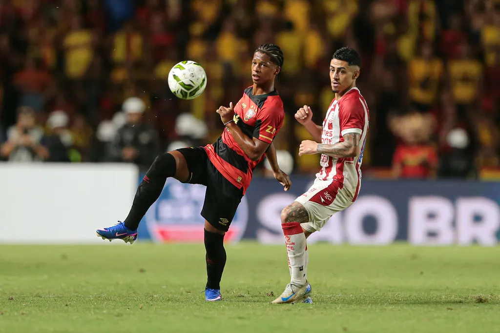 Zé Lucas possível titular Sport Náutico