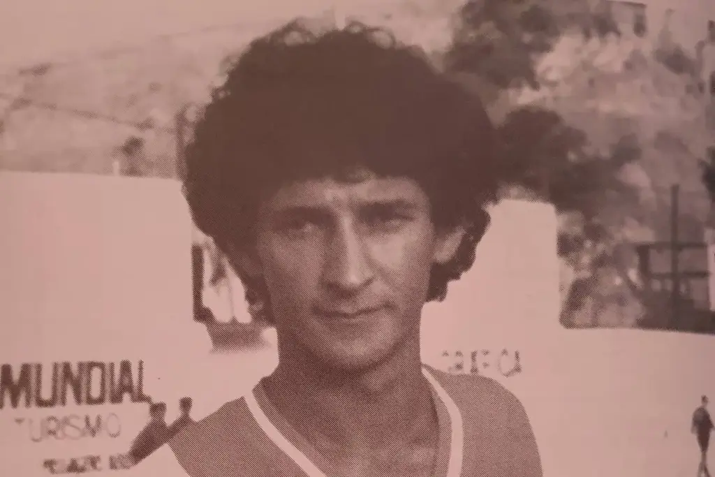 Ex-jogador do Villa Nova-MG é atacado pela mulher por querer 'jogar bola'