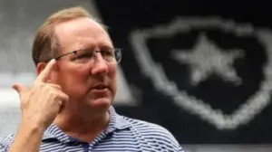 Textor cogita deixar SAF do Botafogo: 'Não é sobre mim, é sobre o clube'