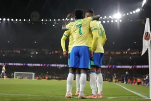Uniforme vermelho será utilizado pelos goleiros do Brasil