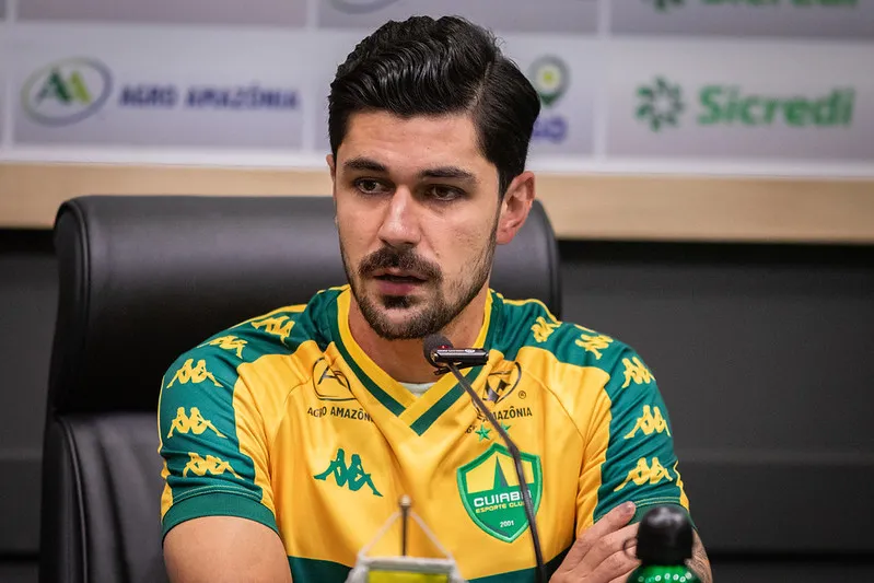 João Basso exalta estrutura e projeta evolução no Cuiabá (Foto: AssCom Dourado)