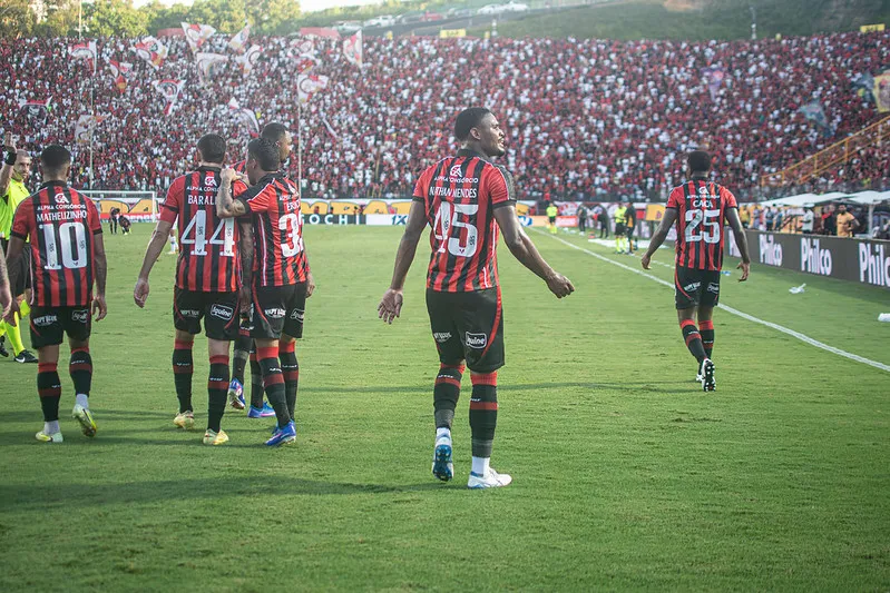 Vitória x Piauí - Onde assistir, arbitragem e escalações! (Foto: Victor Ferreira/ECV)