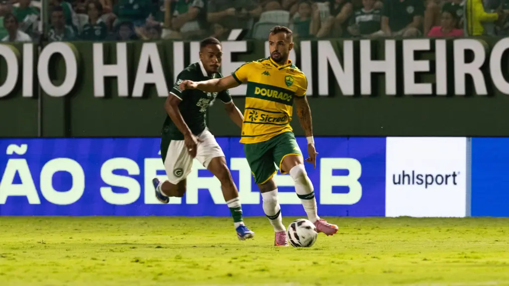 Goiás 0 x 2 Cuiabá - Dourado desencanta na Série B