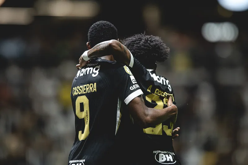 Atlético-MG 2 x 1 Ceará - Galo abre vantagem em noite de golaços (Foto: Pedro Souza / Atlético)