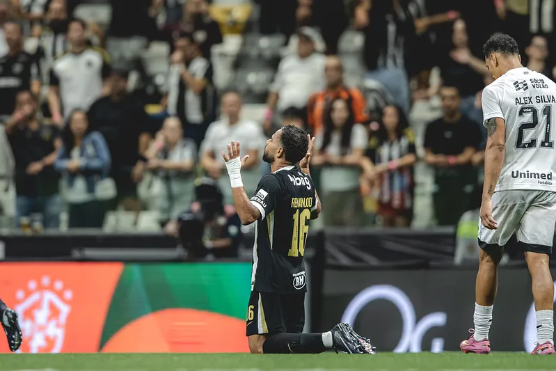 Renan Lodi aponta problemas extracampo no Atlético-MG após vitória na Copa do Brasil (Foto: Pedro Souza / Atlético)