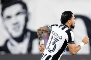 Botafogo-RJ 1 x 0 Chapecoense - Gol no fim dá vantagem ao Fogão na Copa do Brasil