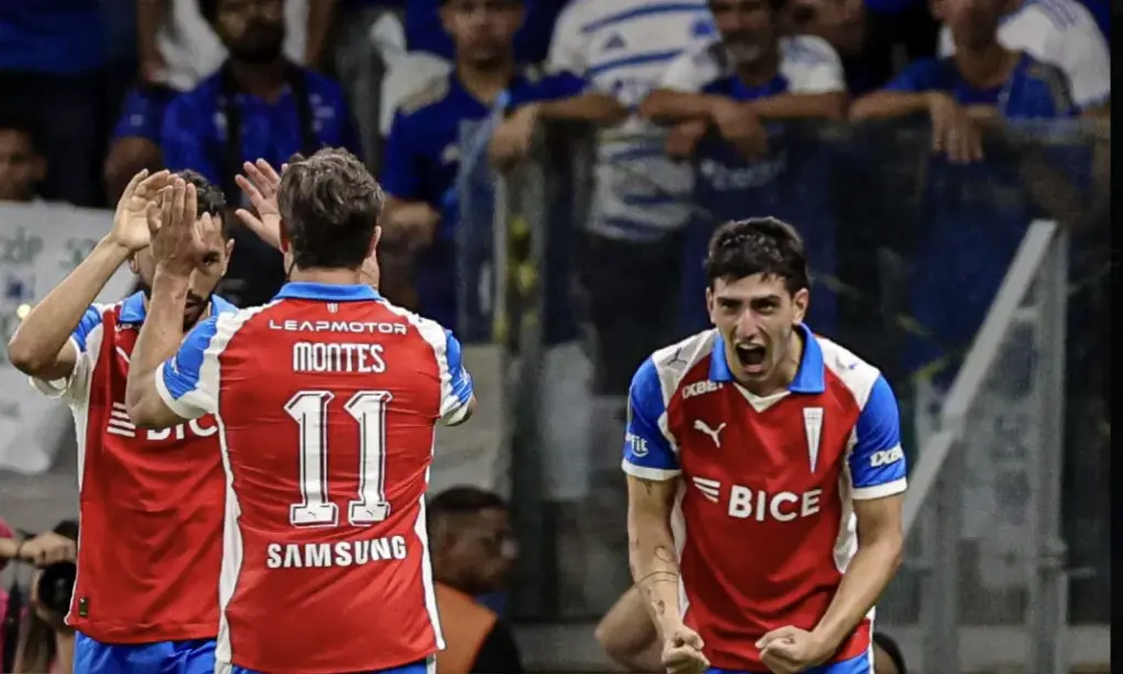 Cruzeiro 1 x 2 Universidad Católica-CHI - Raposa perde no fim e se complica no 'grupo da morte'