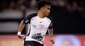 Corinthians pode ganhar reforço com evolução de Kaio César