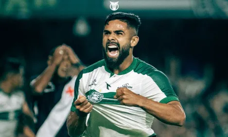 Coritiba 1 x 1 Vasco - Gol no fim freia embalo cruzmaltino