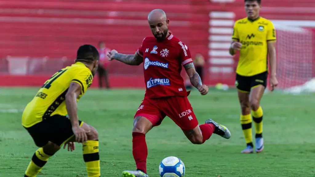 Náutico defende invencibilidade histórica contra o São Bernardo (Foto: Gabriel França/Náutico)