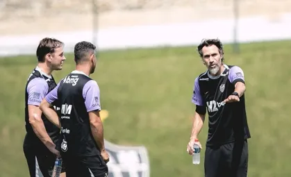 Filho de Eduardo Domínguez treina no Atlético-MG e busca espaço