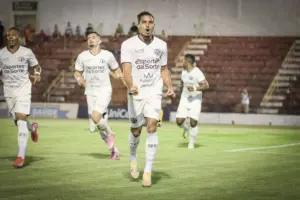 Sertãozinho 0 x 1 Ferroviária - Locomotiva mais perto da semifinal