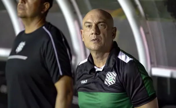 Figueirense demita marcio zanardi