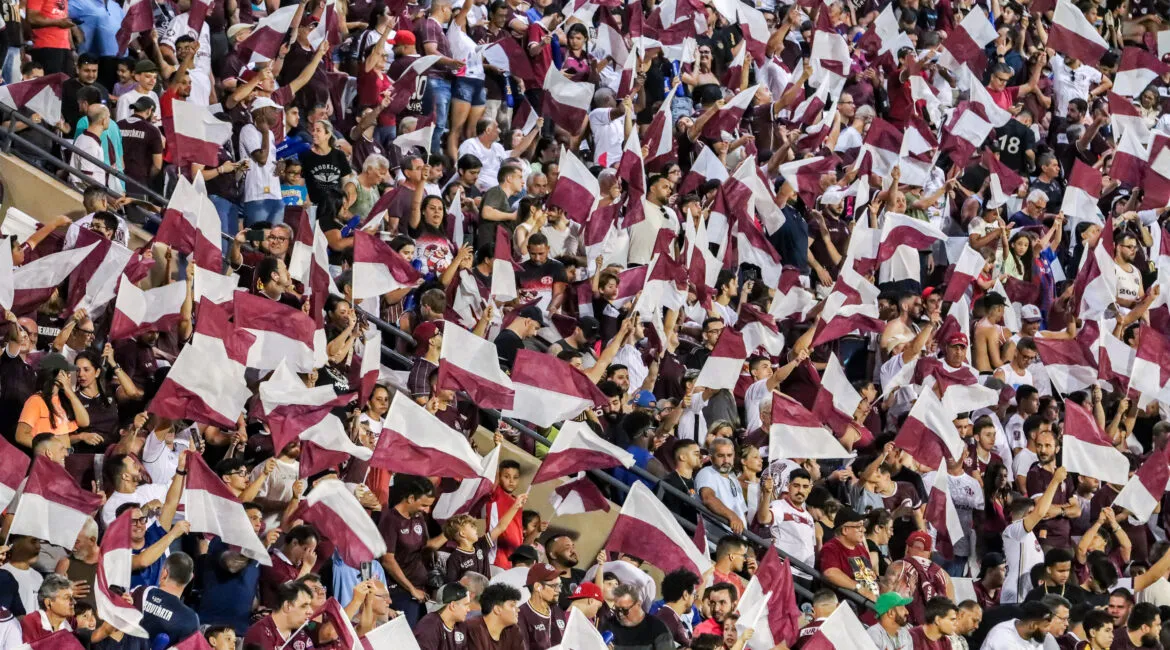 Previsão de grande público na Fonte Luminosa para Ferroviária x Ituano