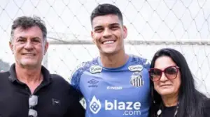 Gabriel Brazão deve desfalcar o Santos contra o Coritiba