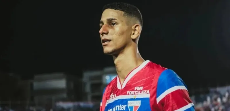 Palmeiras cobra dívida do Fortaleza por venda de zagueiro