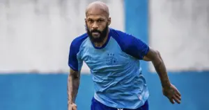 Volante ex-Ponte rescinde com clube da Série C e fica livre no mercado