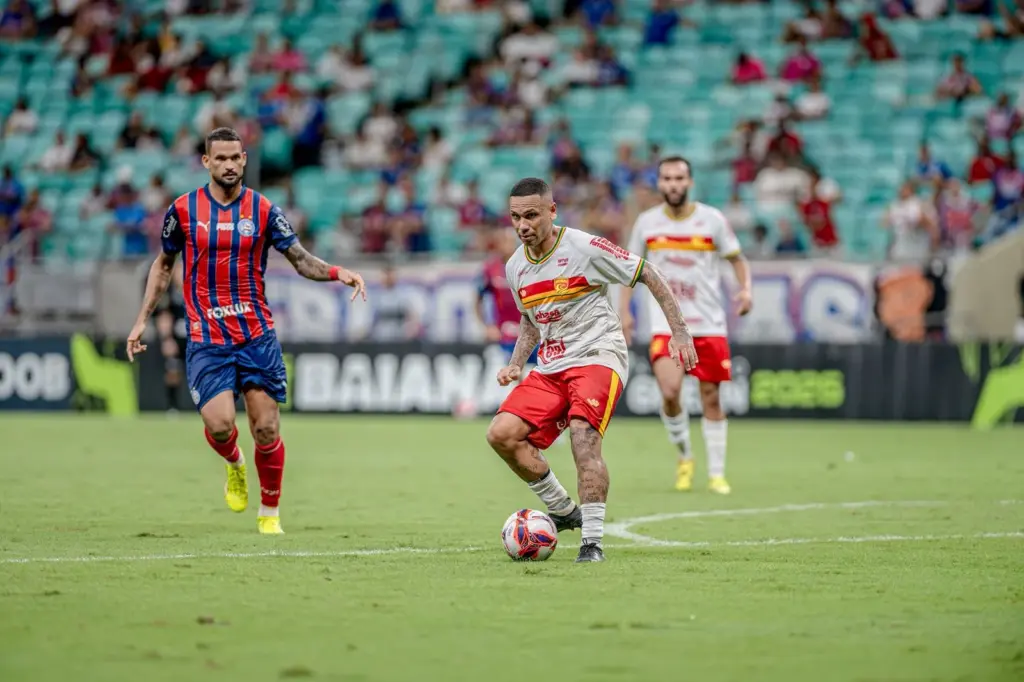 Bruno Sena destaca força do elenco da Juazeirense e mira acesso na Série D