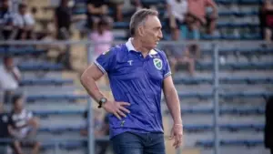 Roberto Fonseca estreia pelo Altos com vitória na Série D